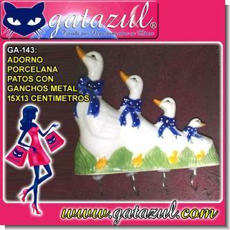 Read full article PORCELAIN DUCK ORNAMENT WITH METAL HOOKS (15X13 CENTIMETERS)